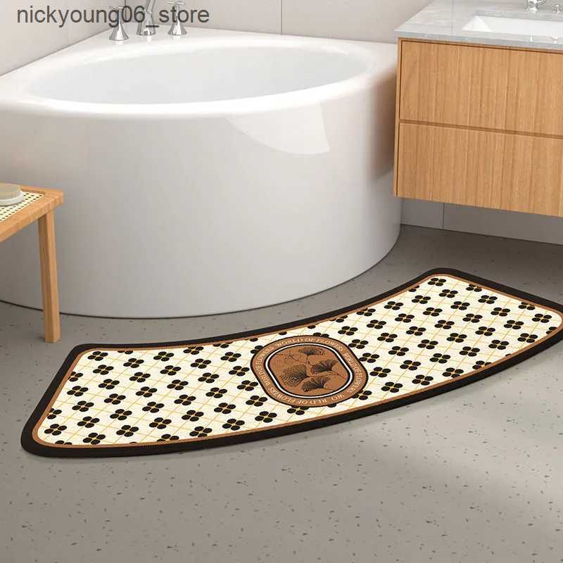 Non-Slip Bath Mats Arc-shaped Bath Mats Non-slip Bathroom Mat Fans Shaped Rug Quick-drying Absorbent Floor Rug Shower Room Plush Door Step Foot Pad L2