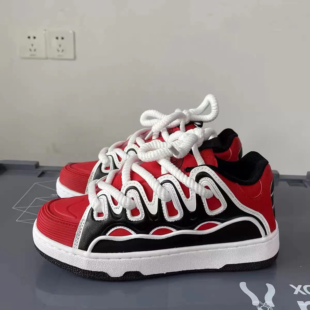 Men's And Women's Color Blocked Low Cut Casual Skateboard Sneakers Shoes