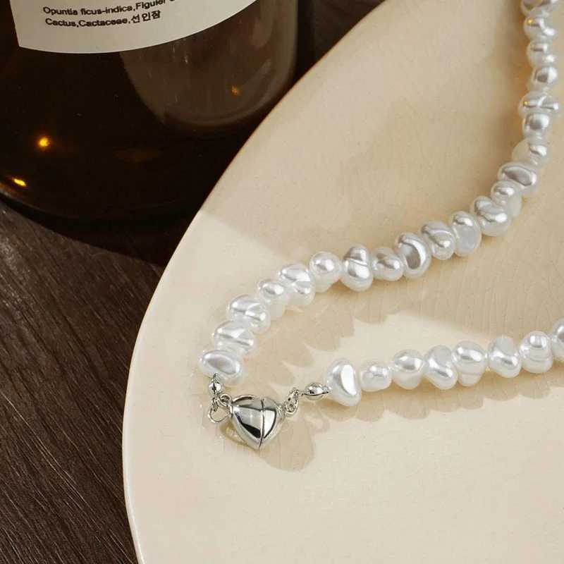 Fashion Irregular Pearl Chain Choker Necklace for Women Girls 2024 Trend Jewelry Heart Pendant Necklace Bridal EngagementX241009