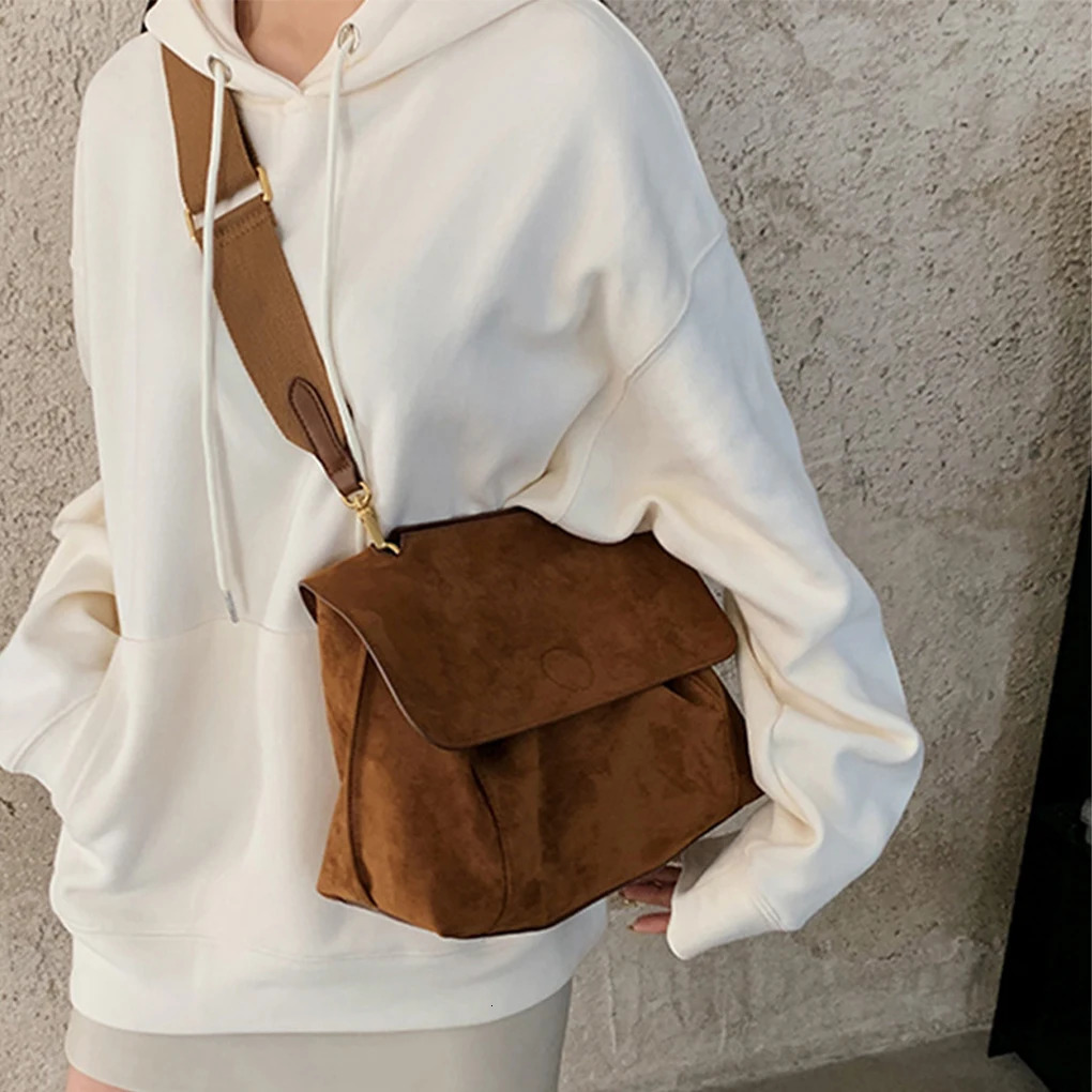 Retro autumn frosted brown suede shoulder cross body bag womens large capacity handbag handbag 241008