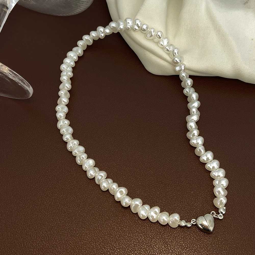 2023 Irregular Imitation Pearl Choker Necklace for Women Girl Magnetic Silver Color Love Heart Pendant Necklace Gift for FriendX241009