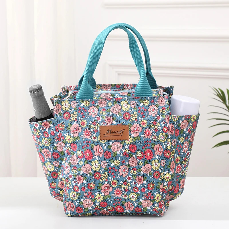 Large capacity Oxford cloth lined insulated lunch bag for mothers stylish and portable with meal isolation 241008