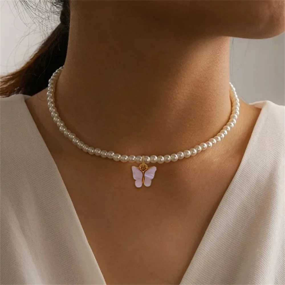 Fashion Beaded Pearl Butterfly Necklace for Women Teens Vintage Pink White Acrylic Butterfly Clavicle Necklace Party JewelryX241009
