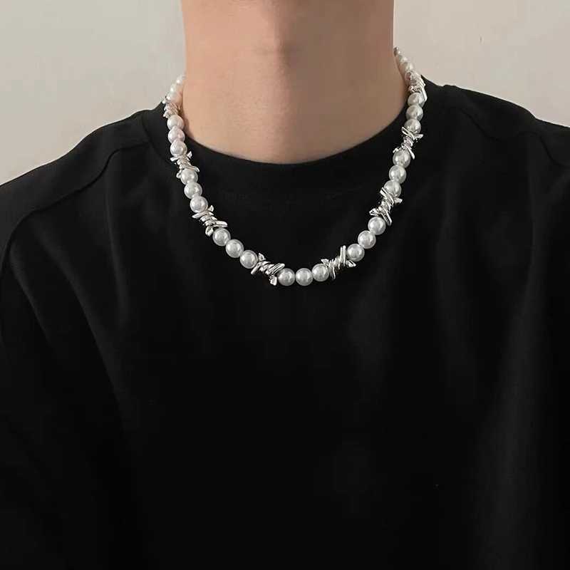 Fashion Thorns Chain Imitation Pearl Beads Necklace Men Jewelry 2023 Personality Trend Street Hip-Hop Necklaces Jewelri Man PunkX241009