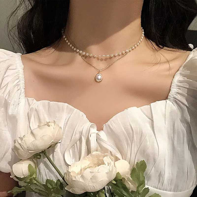 2024 New Womens Pearl Necklace Kpop Gold Color Beads Pendant Necklaces Goth Double Layer Chain Choker for Women Fashion JewelryX241009