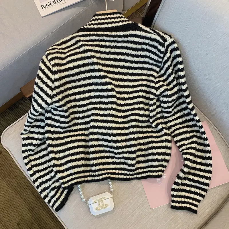 Retro Port Flavor Striped Color Knit Cardigan Female Small Fragrant Wind Coat V Collar Sweater Loose Lazy Long Sleeves 241007
