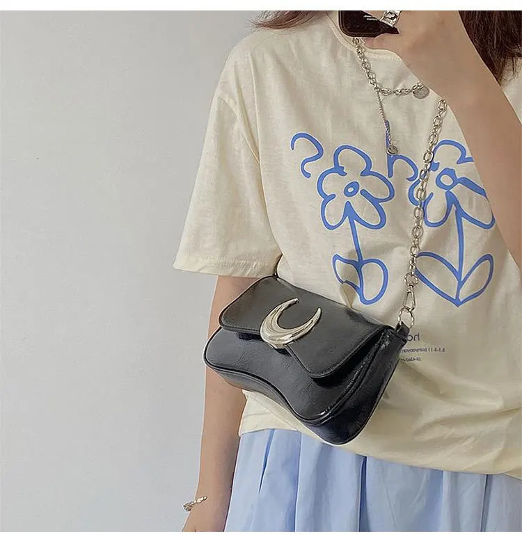 Home>Products>Fashion Womens Underwear Bag>Monthly Buckle>Womens Shoulder Bag 241008