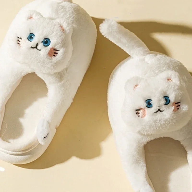 Winter womens slippers cat clips cute cartoon home cotton slippers winter soft soled thick warm couple plush shoes 241007