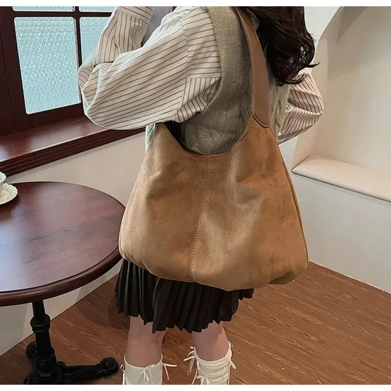 Handbags for Autumn/Winter Shoulder Bag Large Capacity Student Classroom Bag 241008