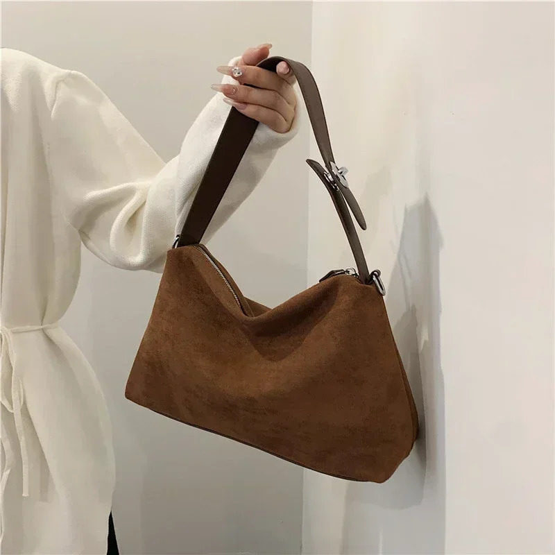 Suede Zipper Shoulder Bag Fashion Edition Womens Pillow Solid Cross Body Bag Casual Handbag 241008