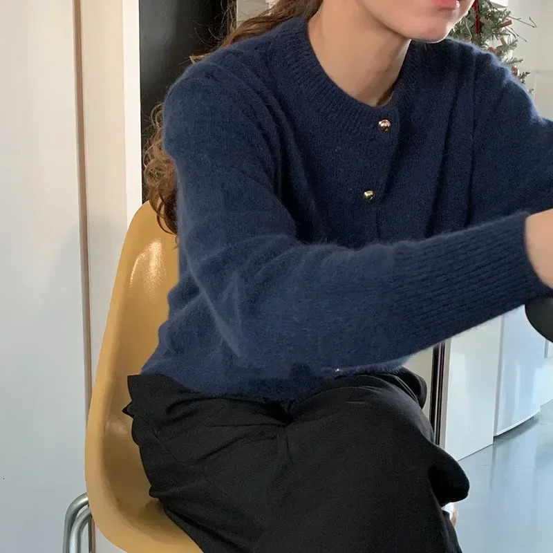 Knitted Cardigan womens 2023Spring Korean Loose Solid Color Round Neck Sweater Coat 240924