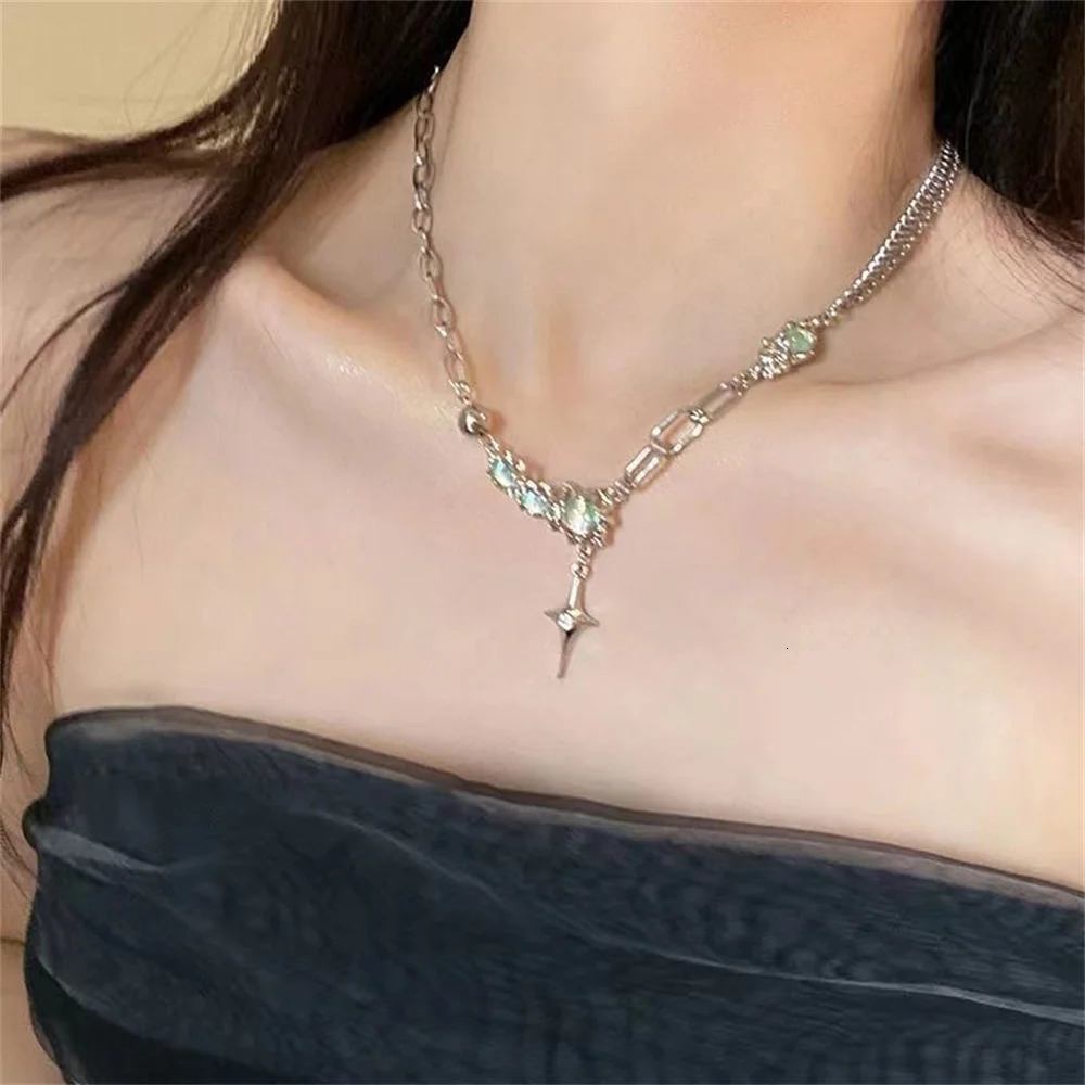 Vintage Crystal Opal Pendant Liquid Metal Necklace for Women Clavicle Chain Geometric Irregular Choker Y2K Jewelry Accessories 241009