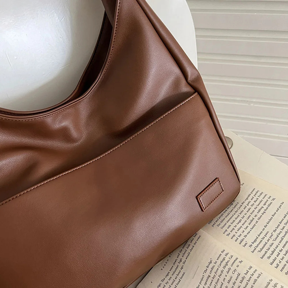 Womens retro homeless bag casual PU leather shoulder bag large capacity retro handbag soft bottom bag 241008