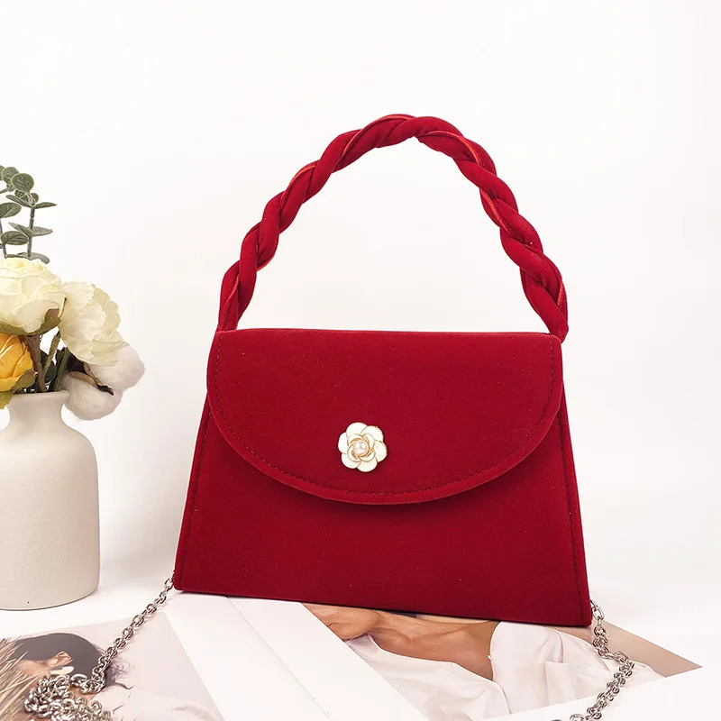 Red retro high-end wedding bag bridal bag camellia handbag fashionable one shoulder cross shaped bag 241008