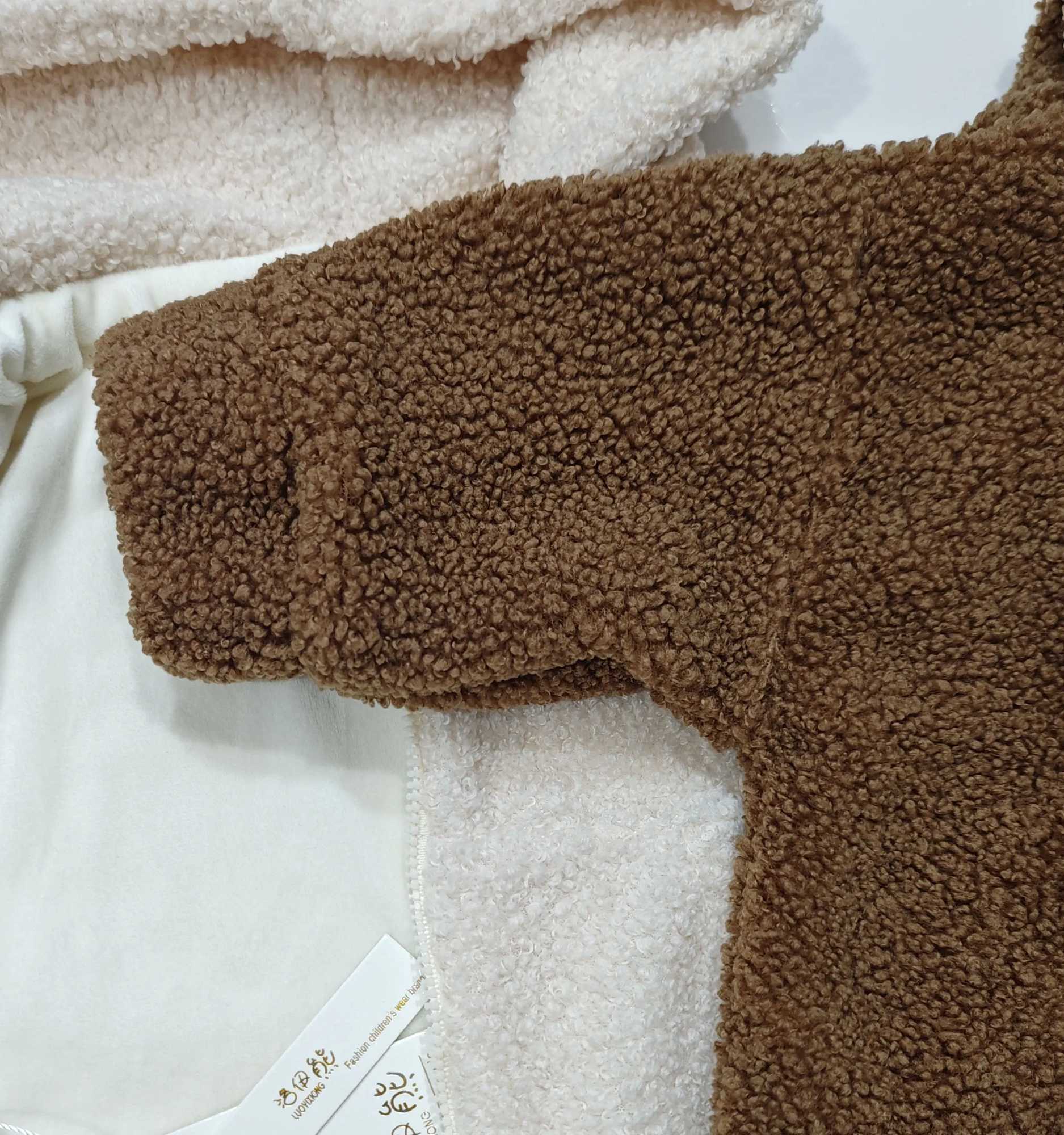 Down Coat 3-3-year-old baby cotton padded jacket winter cashmere warm bear cover jacket H241010