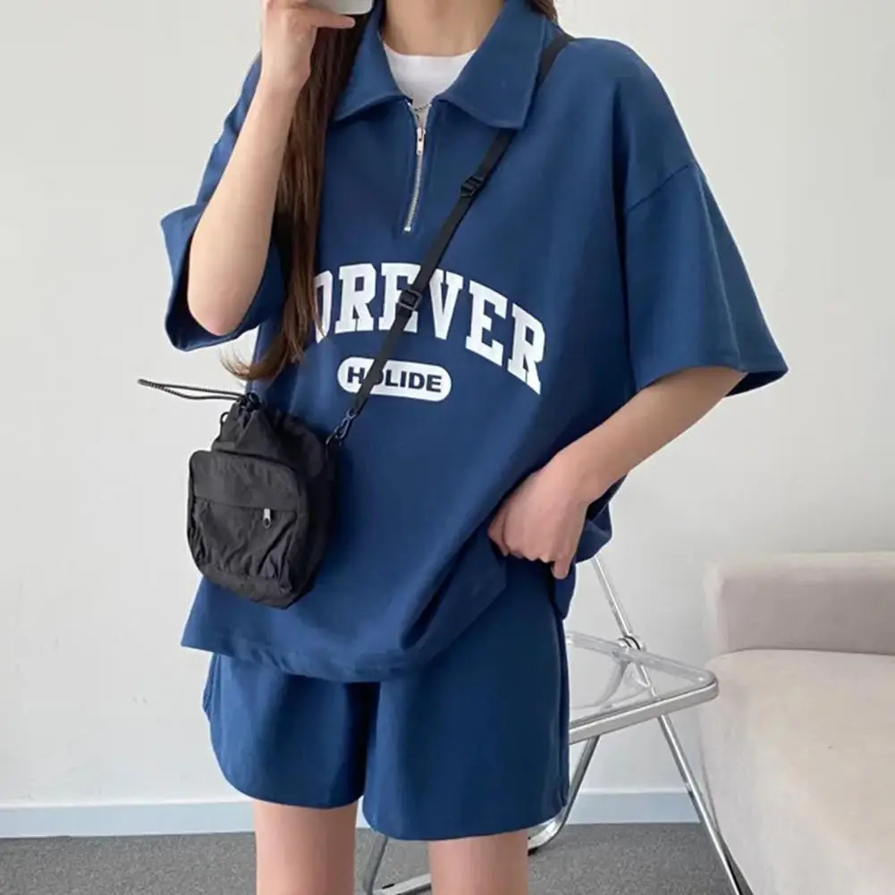 Fashionable womens summer track and field clothing with loose fitting letter printing zipper pockets fashionable 241007