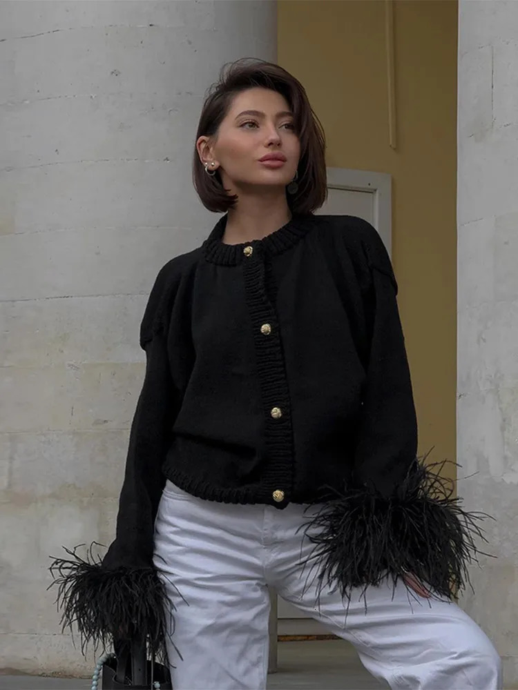 Red Patchwork Feather Long Sleeve Knitted Cardigan Women Fashion O Neck Slim Thick Wram Sweater Female Commute Elegant Outfits 240924