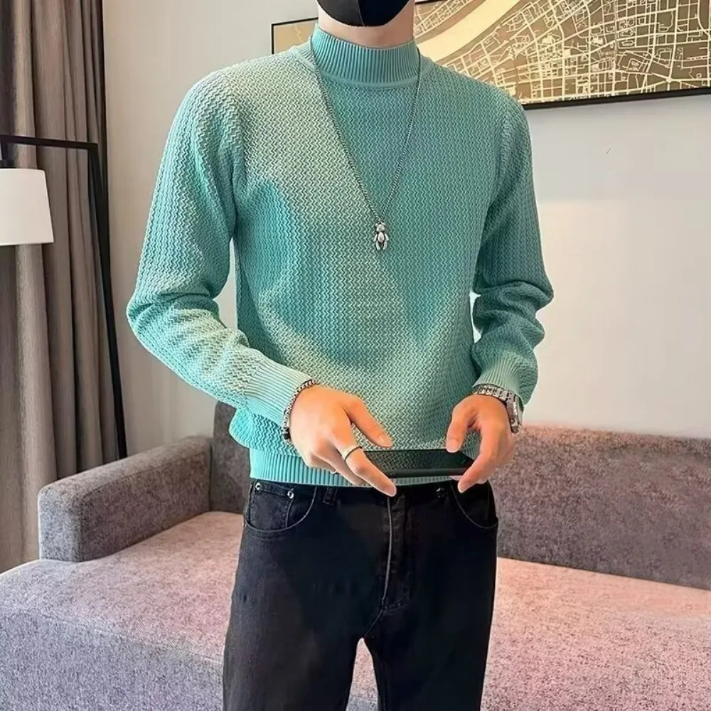 White Knitwear Korean long sleeved autumn and winter sweater fashionable Harajuku top casual fully matched mens underwear 241007