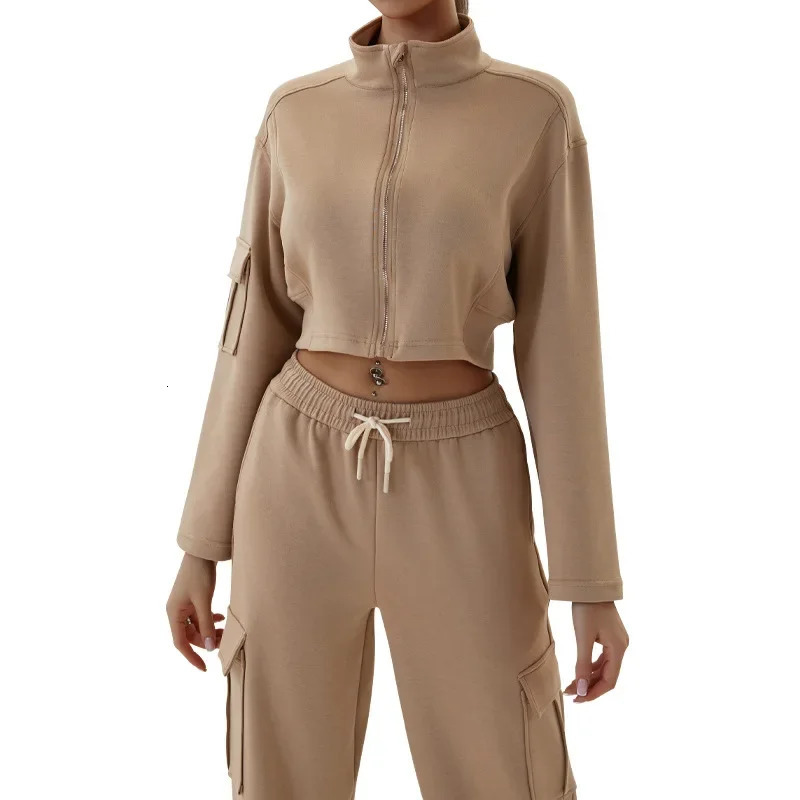 Autumn and winter womens casual loose sportswear zipper jogging long sleeved twopiece set 241007