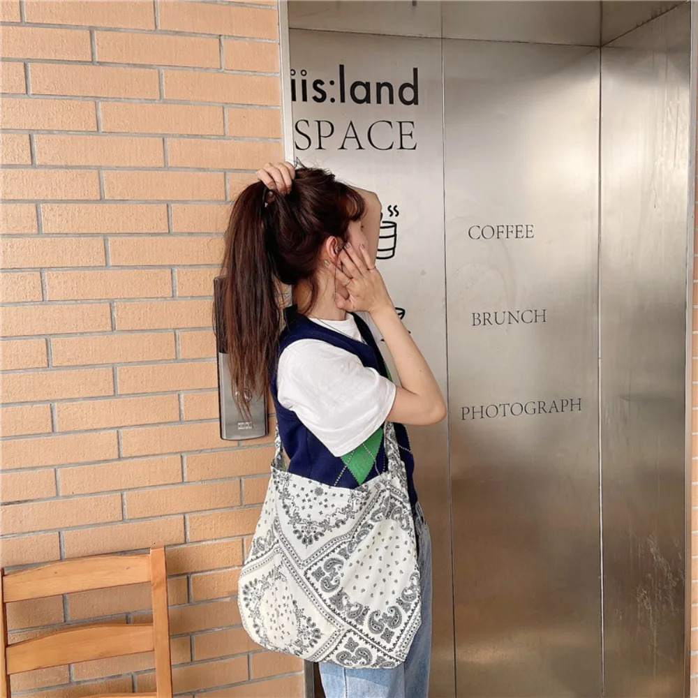 Ethnic style shoulder bag printed canvas handbag with zipper womens fashion large capacity shopping bag travel storage bag 241008