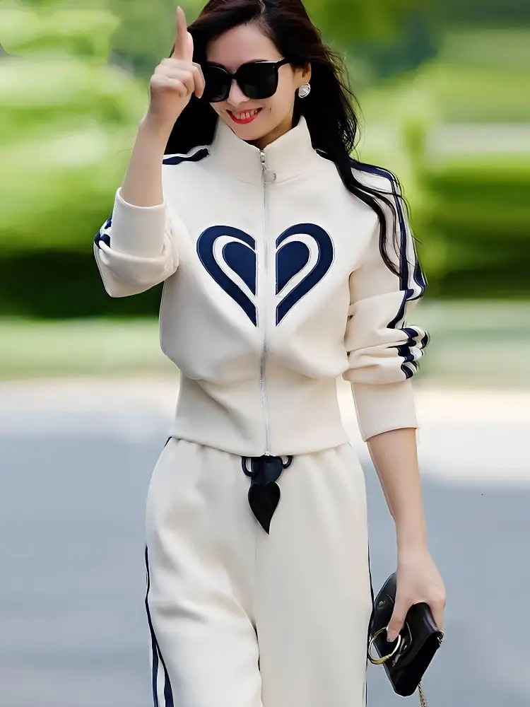 Spring highquality stand up collar zipper top wide leg pants twopiece fashionable casual sports set 241008