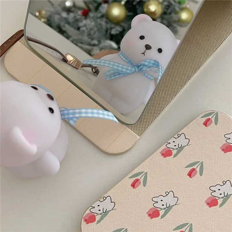 Cartoon folding small mirror fashionable girl makeup mirror student dormitory desktop portable makeup mirror compact handheld mirror W240813