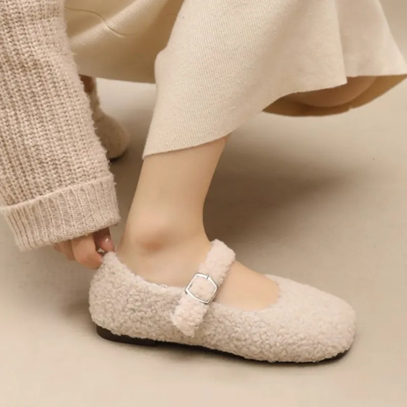 6-color womens flat bottomed faux fur winter shoes Mary Janes shoes warm light button Lambswool cotton padded shoes boat shoes 1632C 241007