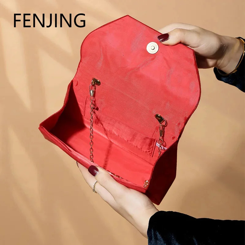 Elegant fashionable and shiny Corduroy dinner bag for women wedding handbag party and dance cross body bag for women red top handbag 241008