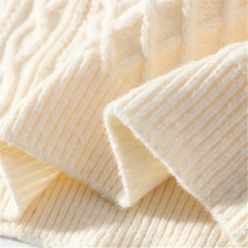 High quality mens turtle neck sweater solid color knitted sweater mens casual knitted sweater winter warm knitted sweater 241007
