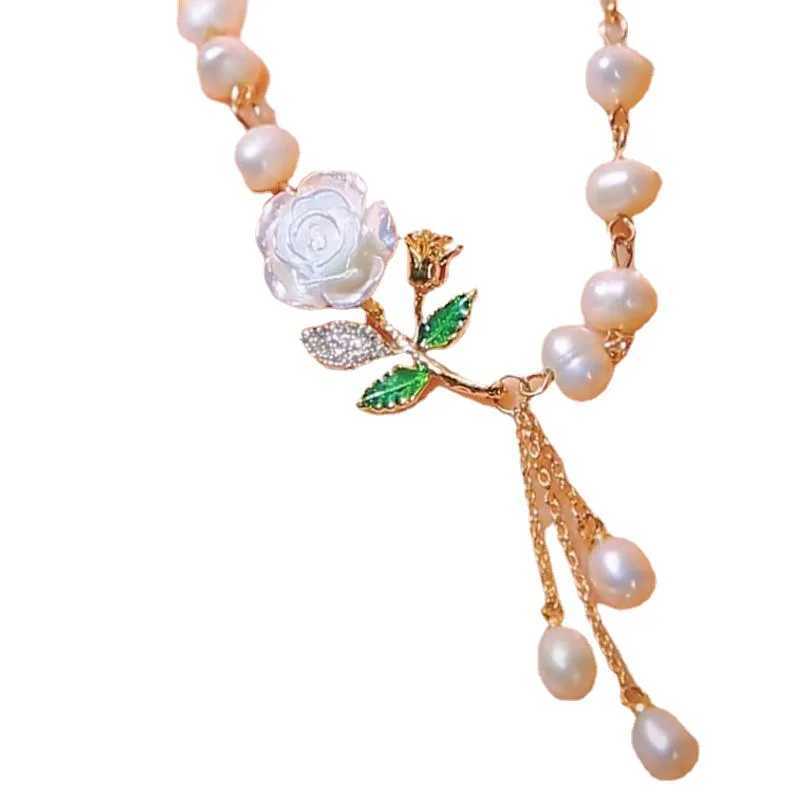 Fashion Kpop Pearl Choker Necklace for Women French Vintage Pearl Flower Pendant Elegant Clavicle Chain Bridal Wedding JewelryX241009