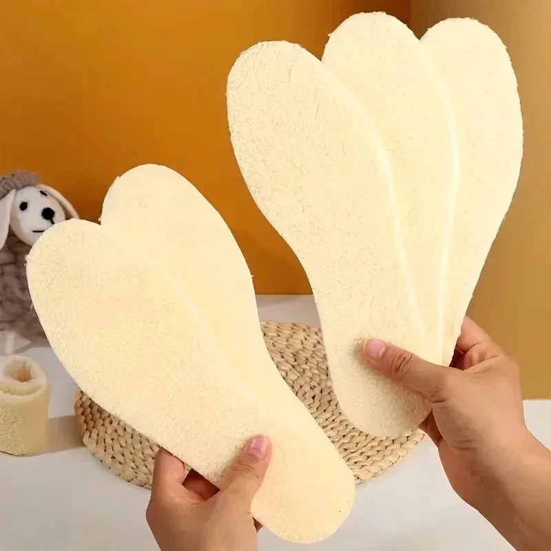 Natural Lamb Fleece Insoles Men Women Winter Keep Warm Insole Soft Wool Thicken Shoepad Cashmere Shoes Insert Thermal Shoe Pads 241010