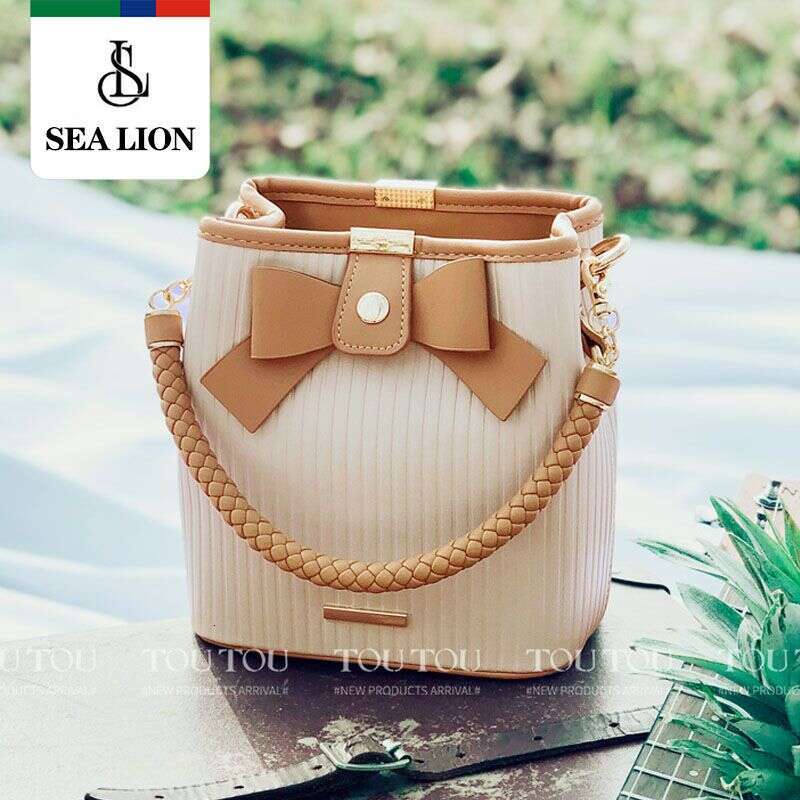 SEA LION handbag women's 2023 new pleated hand-held shoulder crossbody large capacity bucket bag trend