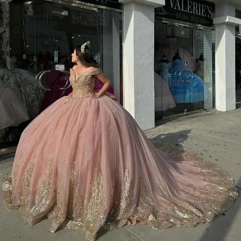 Pink Shiny Off The Shoulder Ball Gown Quinceanera Dresses Gold Sequined Appliques Lace Beads Bow Tull Sweet 16 Dress Vestidos De 15 Anos