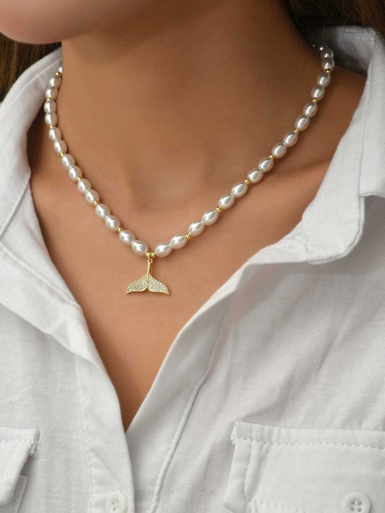 Fish Tail Imitation Pearl Necklace for Women Collar Stainless Steel Gold Color Clavicle Chain Necklaces JewelryX241009