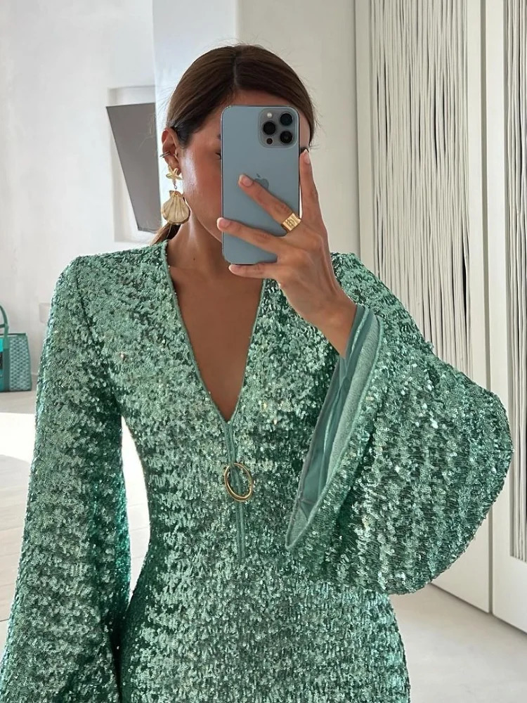 Shiny Sequins Hollow Out Mini Dres Long Flare Sleeve Deep Vneck Evening Vestidos Female 2024 Fashion Lady Party Dresses 241009