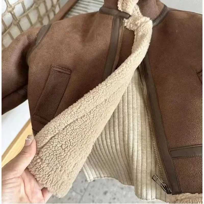 Down Coat Cashmere leather jacket for winter warmth boys jacket with thick lining and plush fur collar womens jacket H241010