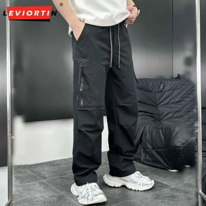 Mens workwear straight leg pants American style multi pocket loose wide leg outdoor sports umbrella pants W241009