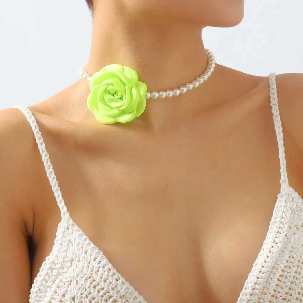 Imitation Pearl Bead Flower Choker Womens Necklace On The Neck White Floral Rose Chocker 2023 Jewelry Korean Y2K AccessoriesX241009