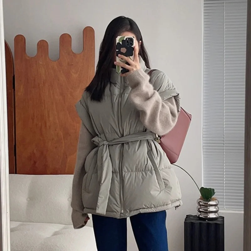 Womens short sleeved vest sleeveless jacket with waistband thick waisted coat loose warm waistcoat stand up collar Korean fashion 241009