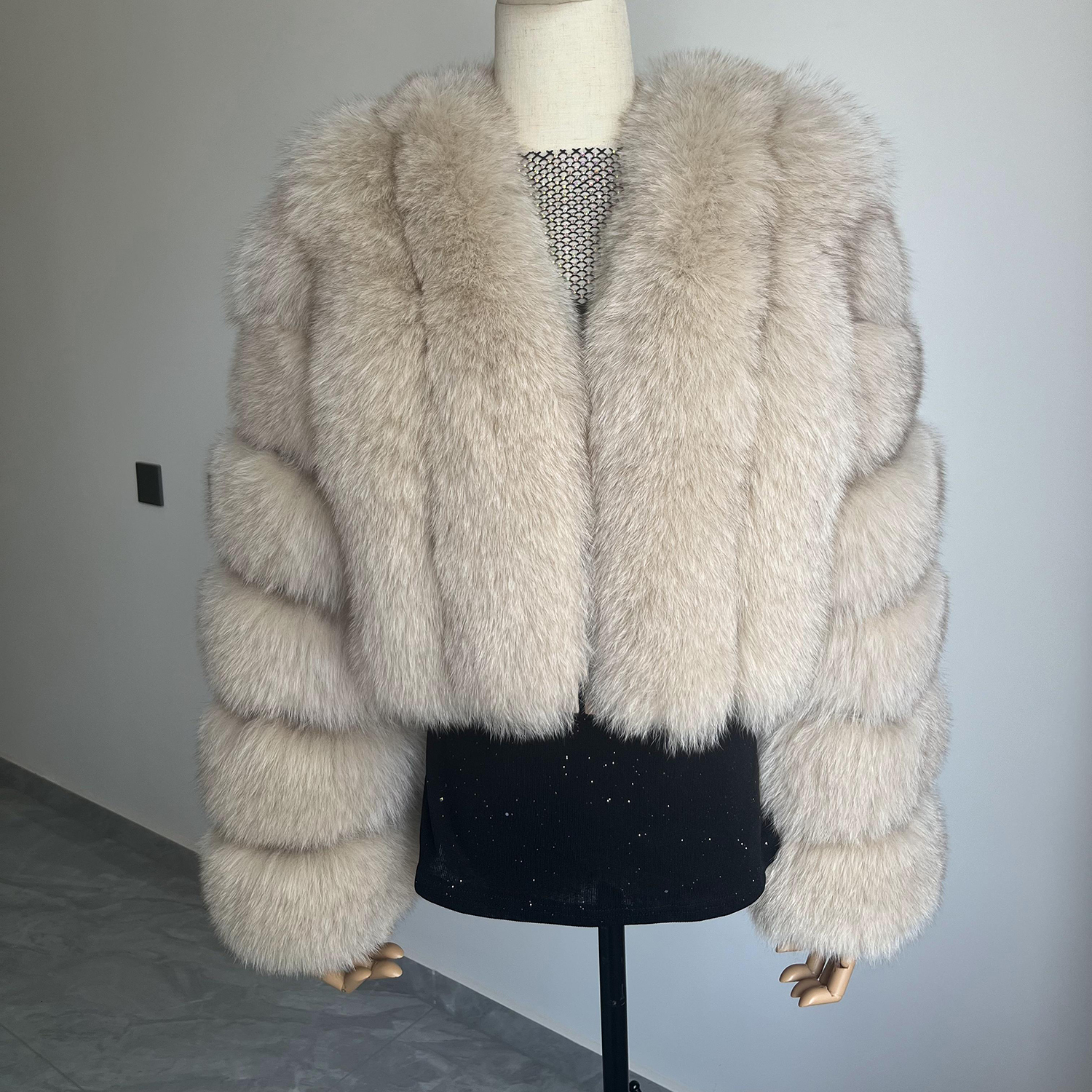 Real Fox Fur Coat Fashion V Neck Full Sleeve Short Autumn and Winter Women Leather Jacket
