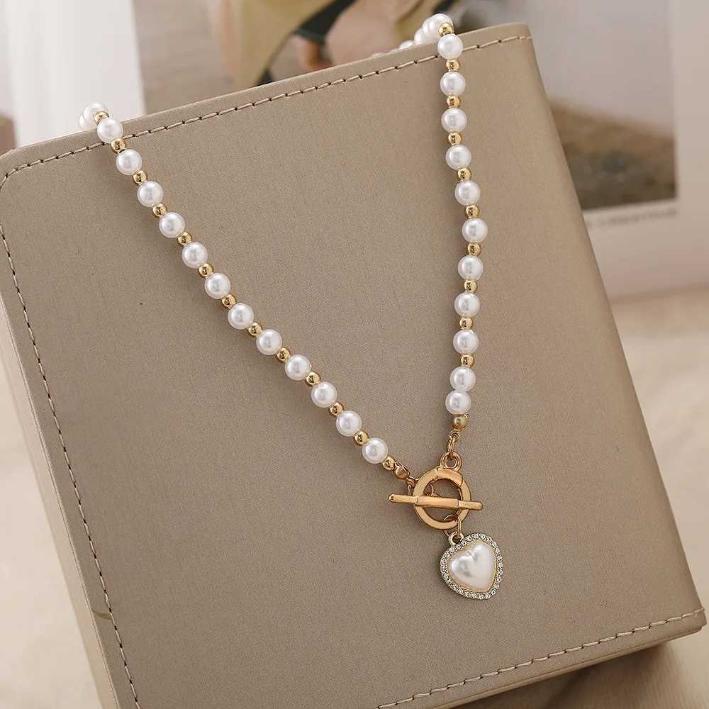 2022 New Korean Fashion Chain Elegant Pearl Beads Necklace For Women Ladies Fashion Rhinestone Heart Pendent Jewelry GiftsX241009