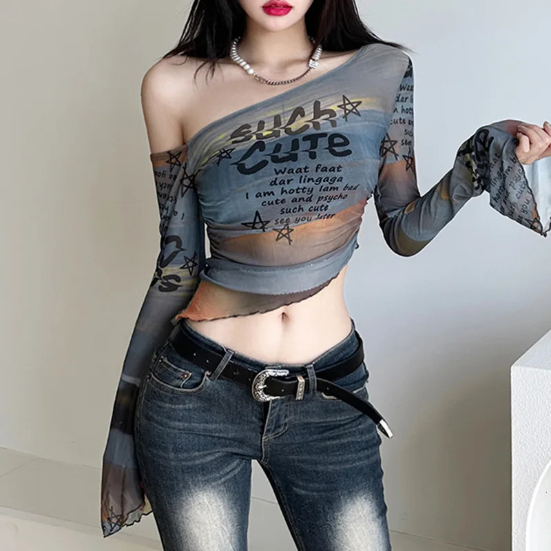 Y2K Gyaru Style Color-blocked Gradient Letter Print Long Sleeve T-Shirt Asymmetric Off-shoulder Mesh Base Layer Top for Women 241010