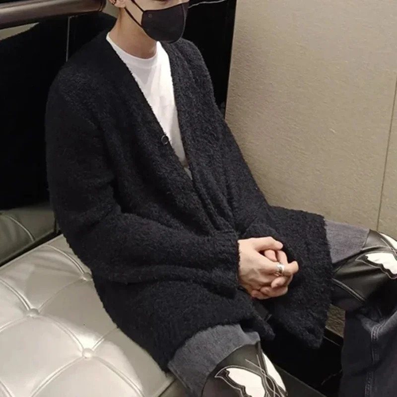 24fw high-quality traditional casual fashion knitted sweater mens loose black sweater Y2k mens jacket 241007