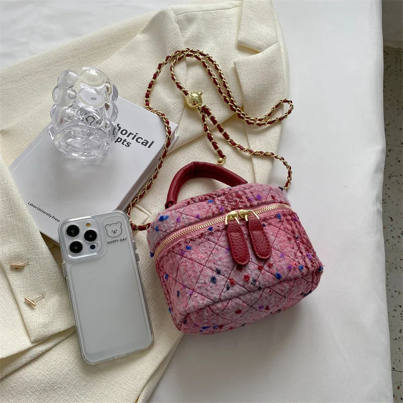 Womens Bag Fashion Velvet Shoulder Cross Body Bag Handbag Mini Diamond Chain Small Cross Body Bag 241008