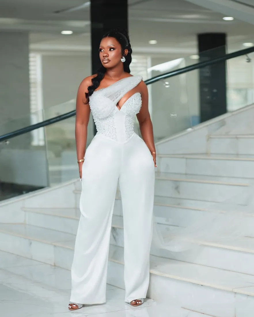 Elegant Ivory One Shoulder Wedding Jumpsuits Bridal Reception Dress Pearls Beaded Sweetheart Corset Long Formal Events Gown For Women