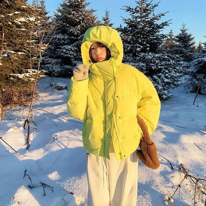 2024 Fashion Short Parka Winter Jacket Hooded Coat Parkas Warm Snow Wear Cotton Padded Women Clothes Windproof Outerw 240930