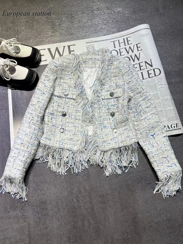 er vintage woven tweed pleated button pocket short sleeved jacket suitable for the fashionable one-piece jacket of autumn 240930