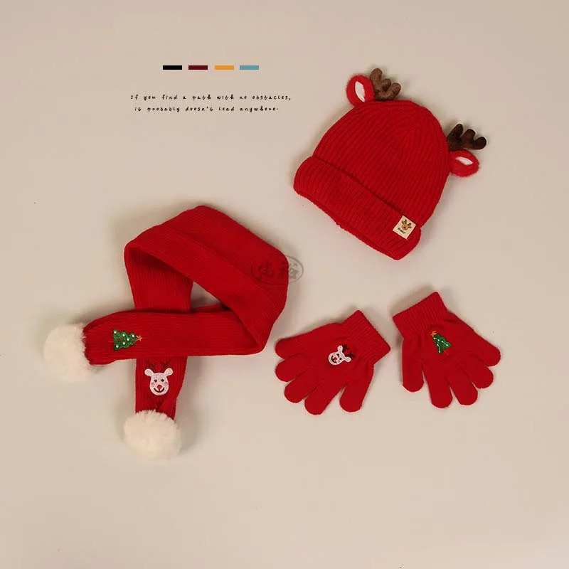 Little maven Children Hat Scarf and Gloves 3 pcs Velvet Scarf Cute Antler Baby Wool Christmas Sets Suit 1-6 year 241008