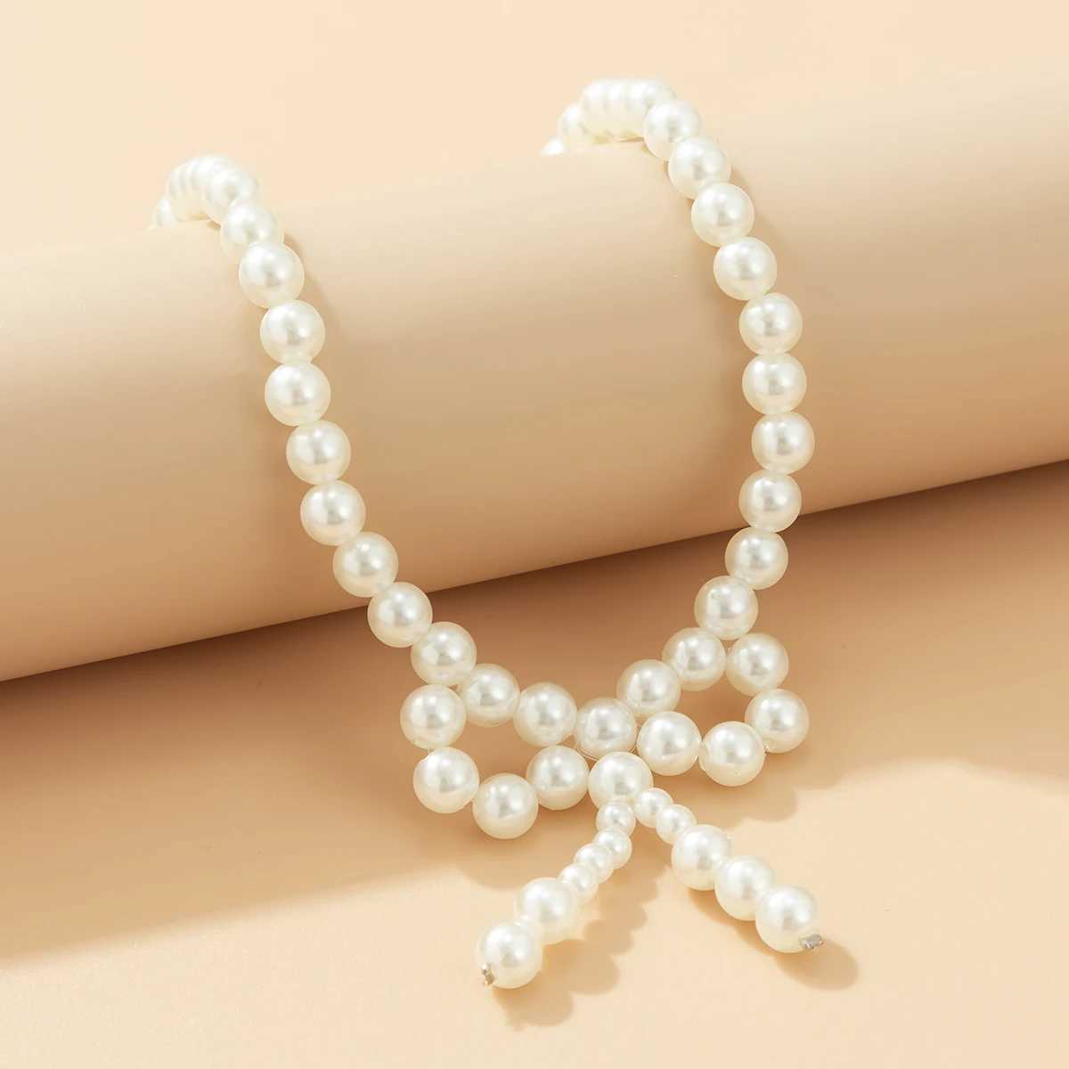 Ingemark Elegant Kpop Imitation Pearl Bowknot Bow Pendant Choker Necklace for Women Exquisite Clavicle Chain Wed Y2K Jewelry NewX241009
