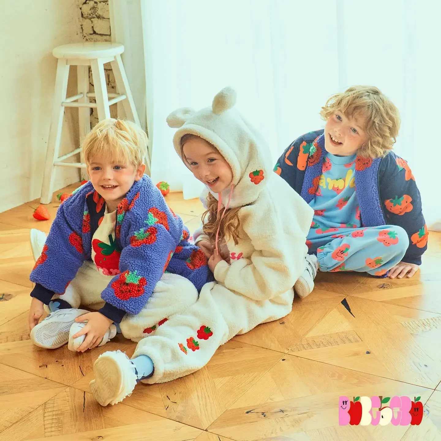 Down Coat Childrens Jacket 2024 Winter New Cartoon Fashion Double sided Mens Clothing Cotton Thick Baby Cotton Jacket H241010